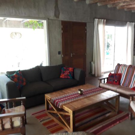 Casa Los Cerezos En Chacras De Coria Eksteriør bilde