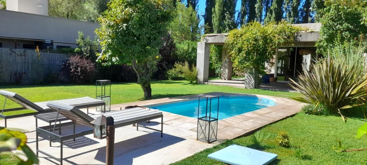 Casa Los Cerezos En Chacras De Coria Eksteriør bilde