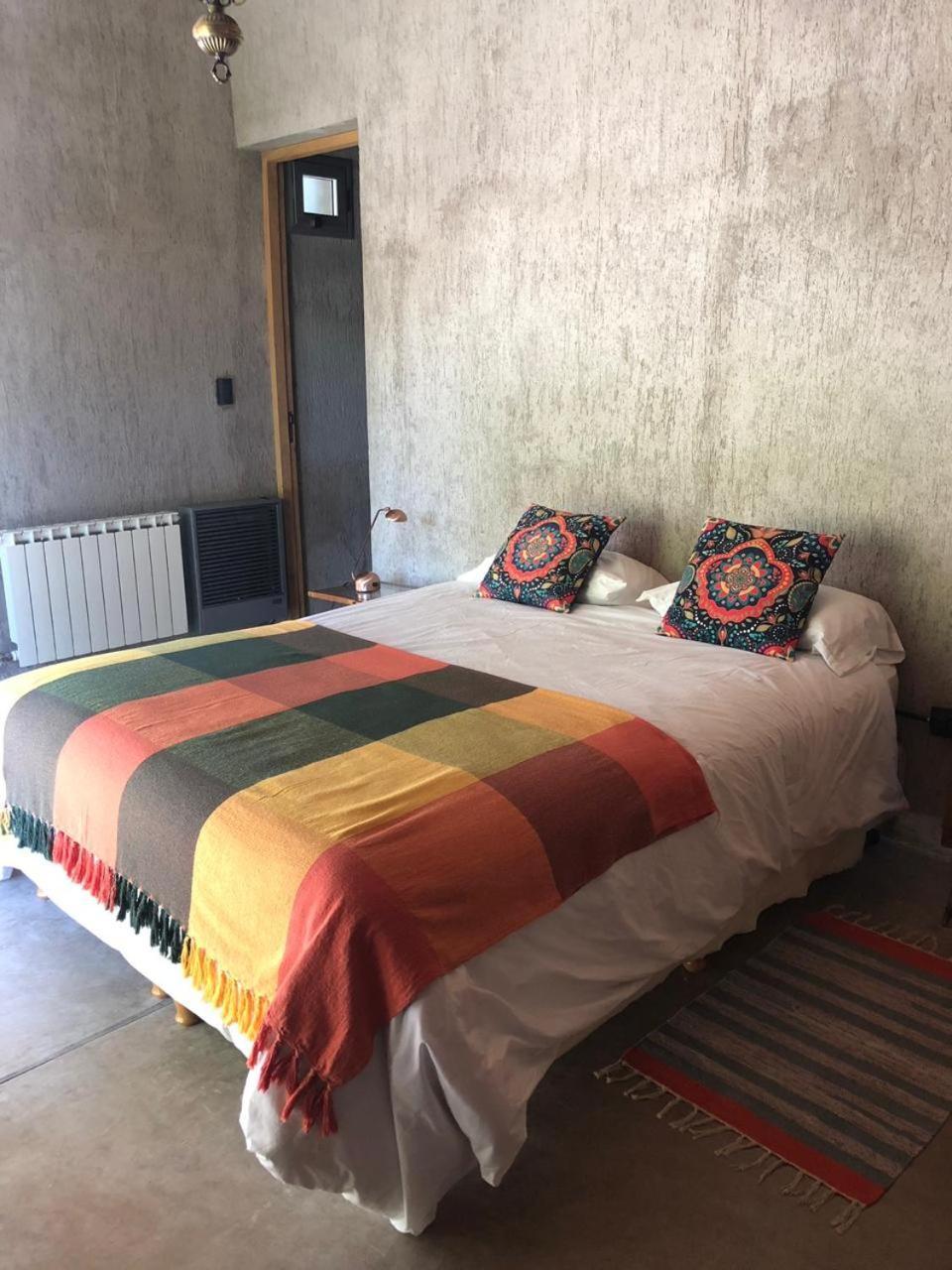 Casa Los Cerezos En Chacras De Coria Eksteriør bilde